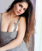 Call Girls In Old Faridabad Metro ₰✡️9718440226 ✡️ Escort Services In Delhi