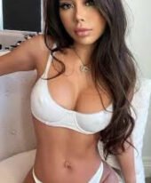 Mina – Escort in Uppsala